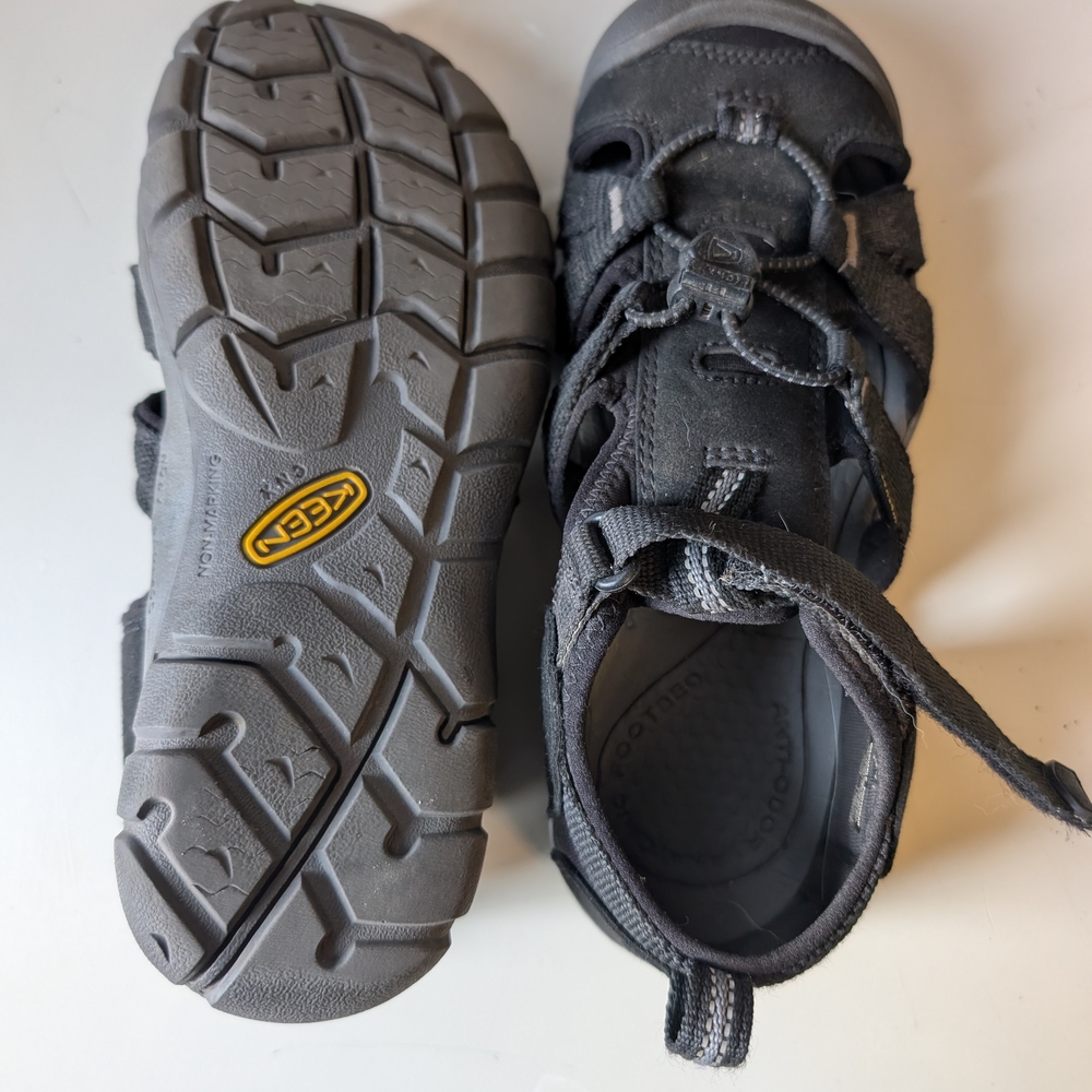 Keen Black Outdoor Sandals with Closed Toe Design